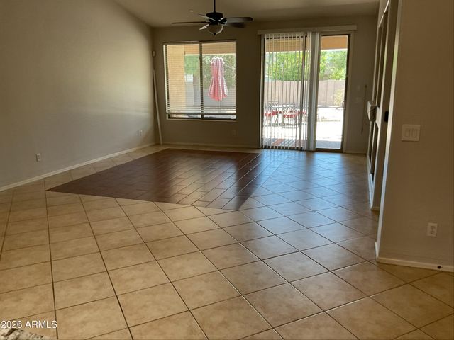 14335 W COUNTRY GABLES Drive W, Surprise, AZ 85379