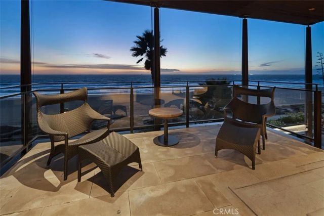 3216 The Strand, Manhattan Beach, CA 90266