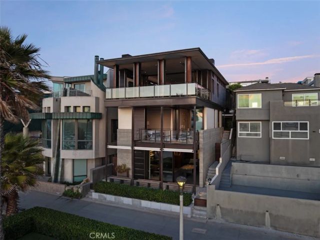 3216 The Strand, Manhattan Beach, CA 90266