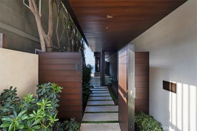 3216 The Strand, Manhattan Beach, CA 90266