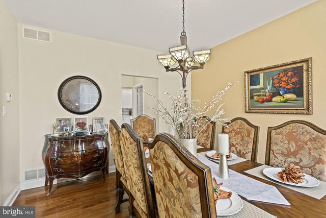 836 ROSETREE DR, Williamstown, NJ 08094