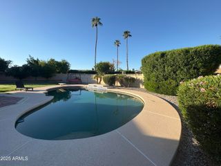 5021 W ECHO Lane, Glendale, AZ 85302