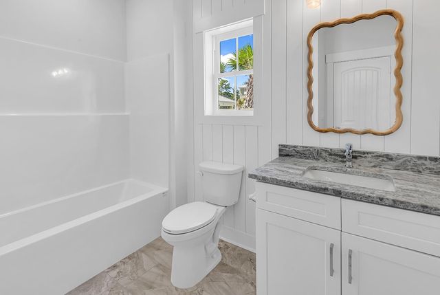 15 Hallandale Lane Right, Murrells Inlet, SC 29576