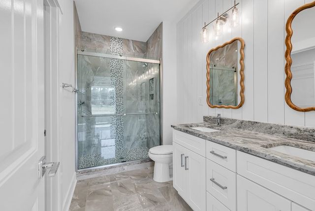 15 Hallandale Lane Right, Murrells Inlet, SC 29576