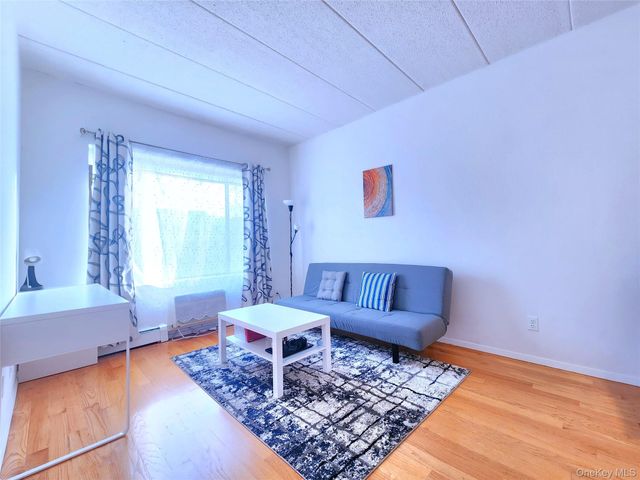 149-15 Barclay Avenue 3A, Flushing, NY 11355