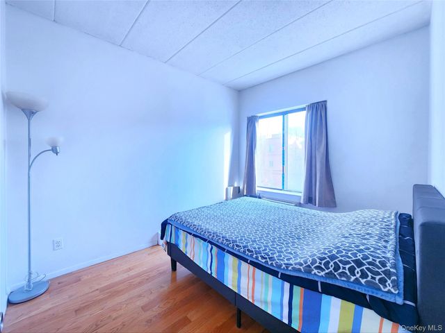 149-15 Barclay Avenue 3A, Flushing, NY 11355