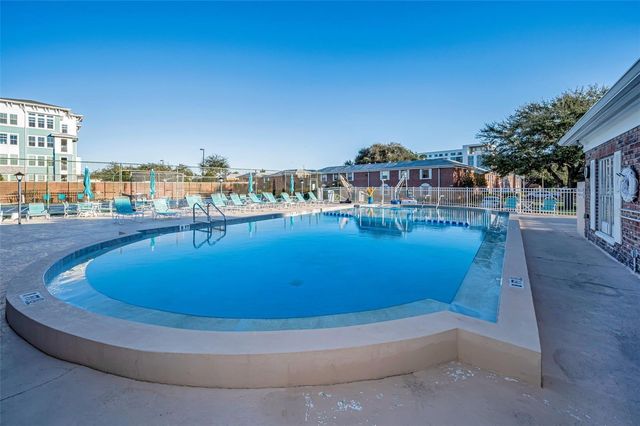 3958 37TH STREET S 28, St Petersburg, FL 33711