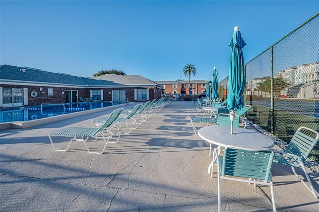 3958 37TH STREET S 28, St Petersburg, FL 33711