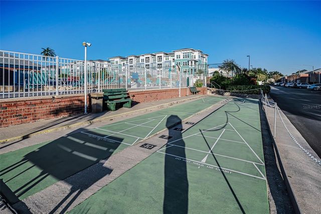 3958 37TH STREET S 28, St Petersburg, FL 33711