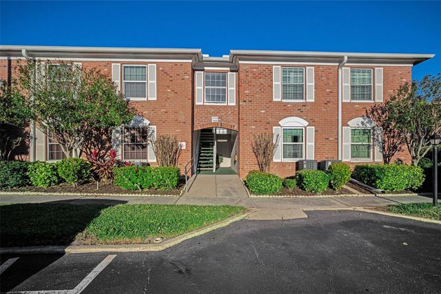 3958 37TH STREET S 28, St Petersburg, FL 33711