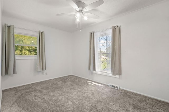 81 E Division Road, Valparaiso, IN 46383