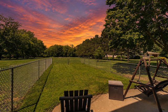81 E Division Road, Valparaiso, IN 46383