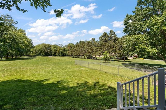 81 E Division Road, Valparaiso, IN 46383