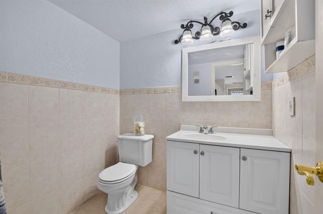2460 DEER CREEK COUNTRY CLUB Boulevard 206-A, Deerfield Beach, FL 33442