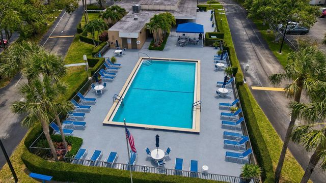 2460 DEER CREEK COUNTRY CLUB Boulevard 206-A, Deerfield Beach, FL 33442