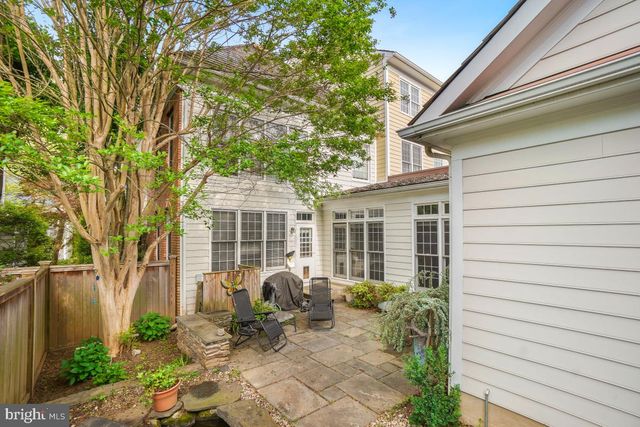 217 HART RD, Gaithersburg, MD 20878