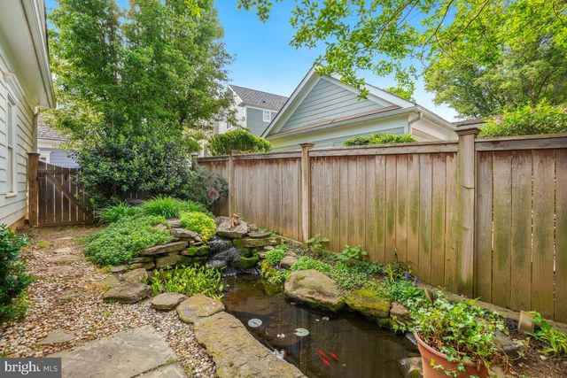 217 HART RD, Gaithersburg, MD 20878