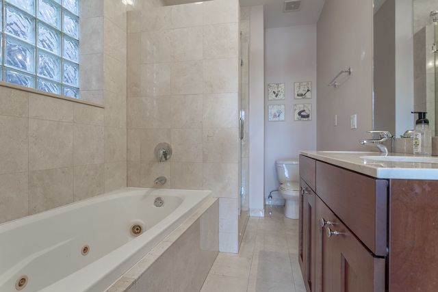 1126 W Fullerton Avenue 2, Chicago, IL 60614