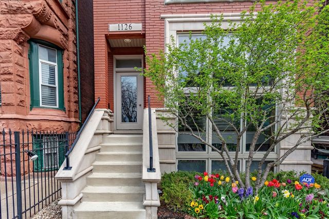 1126 W Fullerton Avenue 2, Chicago, IL 60614