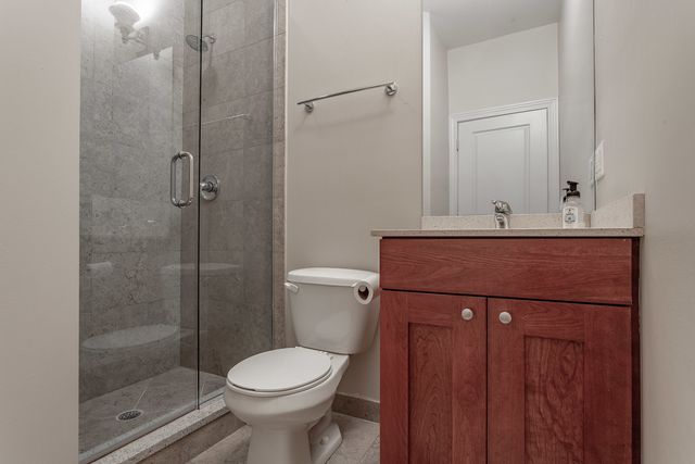 1126 W Fullerton Avenue 2, Chicago, IL 60614