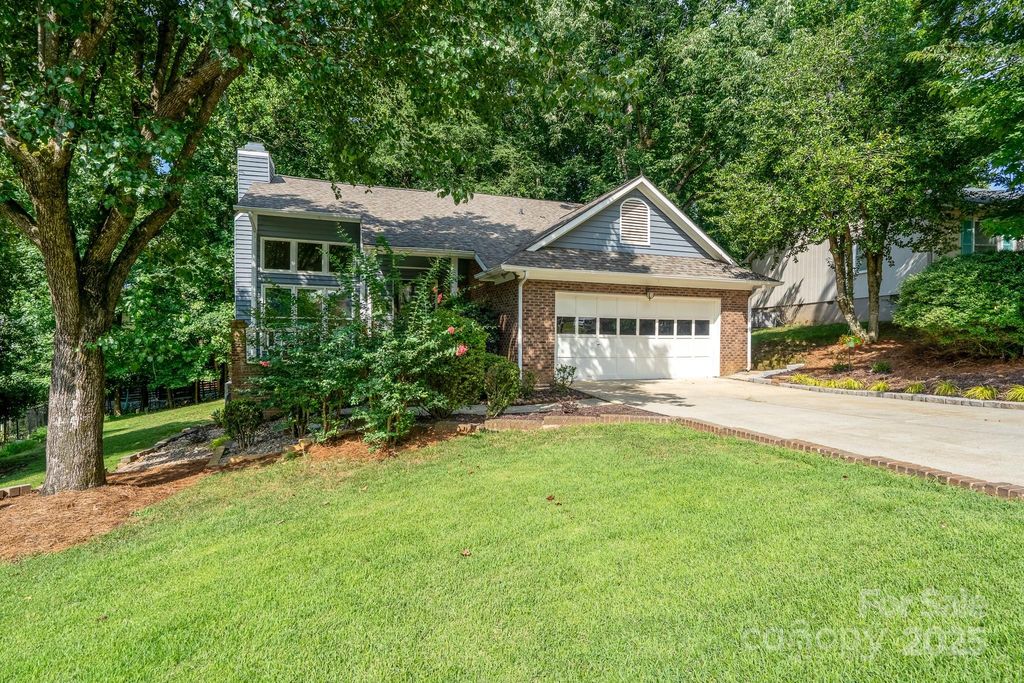 19017 Kailua Circle 17, Tega Cay, SC 29708