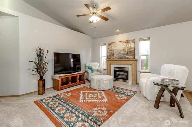 20119 86th Avenue Ct E, Spanaway, WA 98387