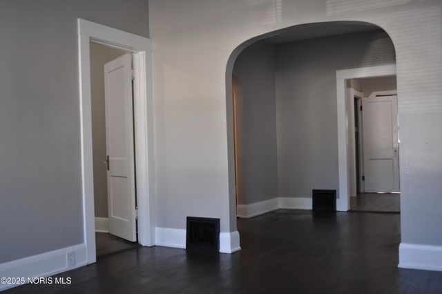 128 Carbon Street, Toledo, OH 43605