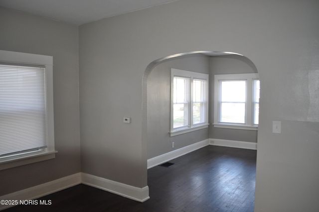 128 Carbon Street, Toledo, OH 43605