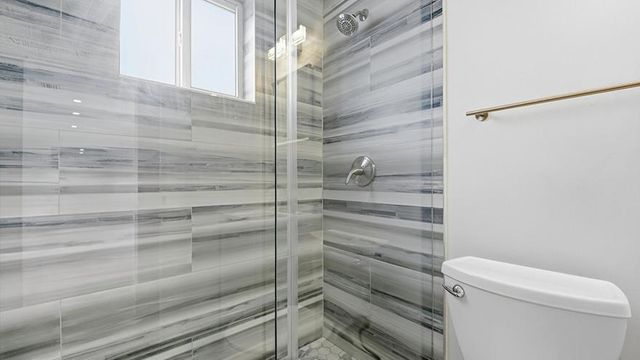 21020 Highland Lakes Boulevard, Miami, FL 33179