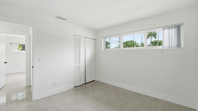 21020 Highland Lakes Boulevard, Miami, FL 33179