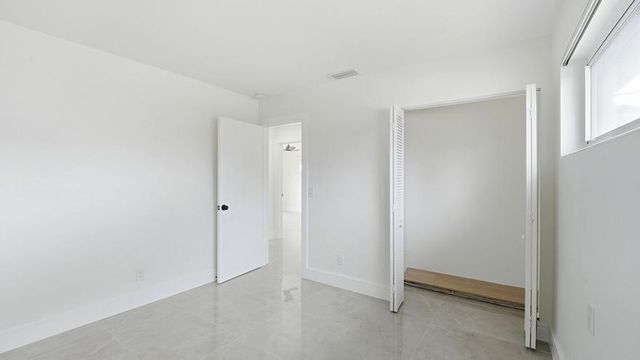 21020 Highland Lakes Boulevard, Miami, FL 33179