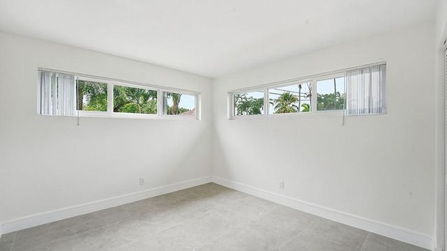 21020 Highland Lakes Boulevard, Miami, FL 33179
