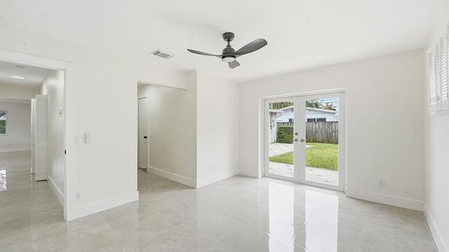 21020 Highland Lakes Boulevard, Miami, FL 33179
