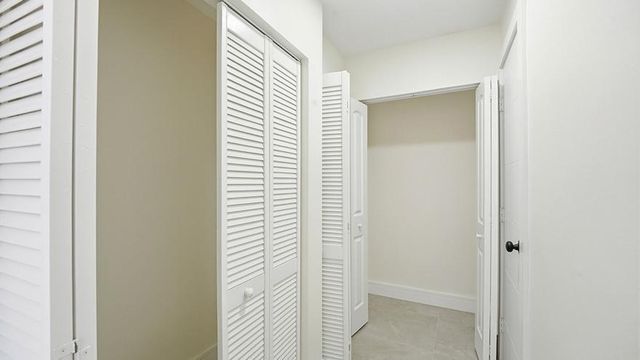 21020 Highland Lakes Boulevard, Miami, FL 33179