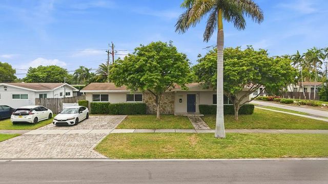 21020 Highland Lakes Boulevard, Miami, FL 33179