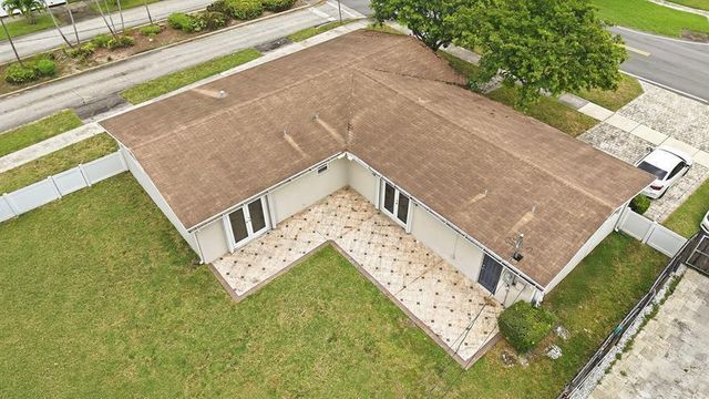 21020 Highland Lakes Boulevard, Miami, FL 33179
