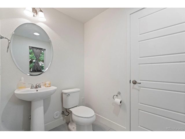 7885 W 43rd Cir, Wheat Ridge, CO 80033