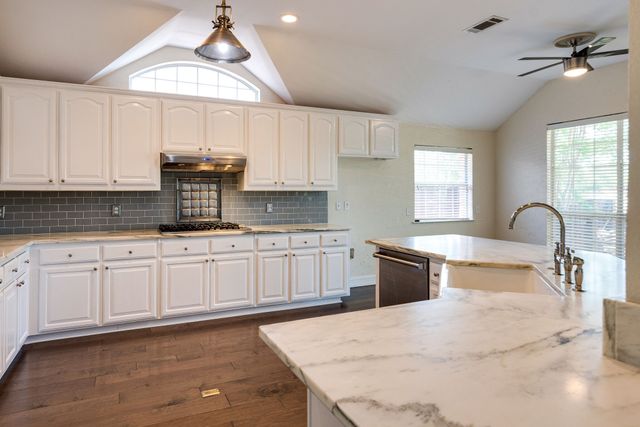 704 Glendale Drive, Keller, TX 76248