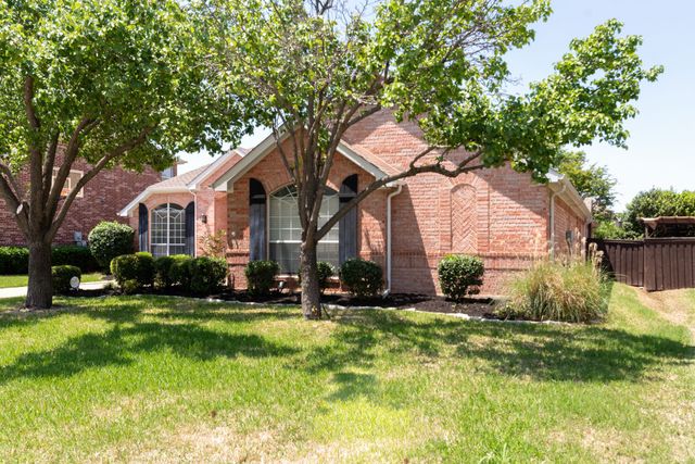 704 Glendale Drive, Keller, TX 76248