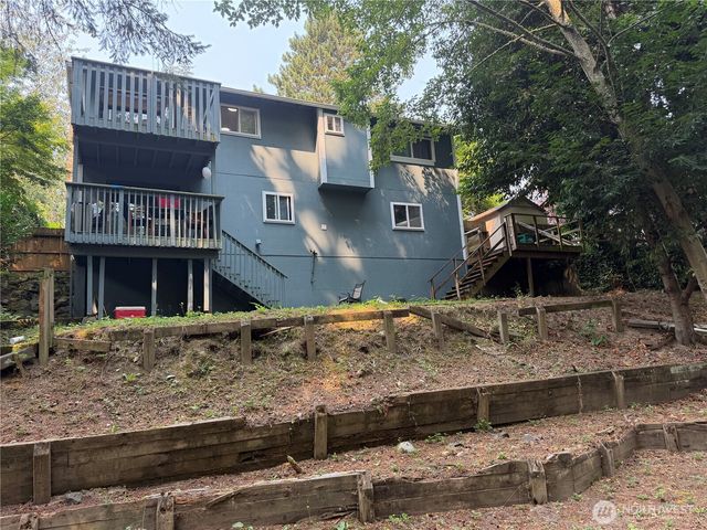 29754 4th Avenue S, Federal Way, WA 98023