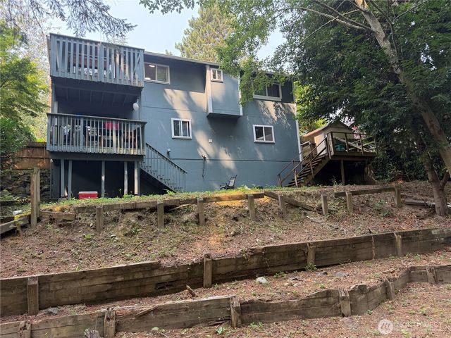 29754 4th Avenue S, Federal Way, WA 98023