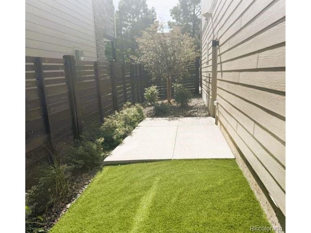 10898 E Hinsdale Cir, Centennial, CO 80112