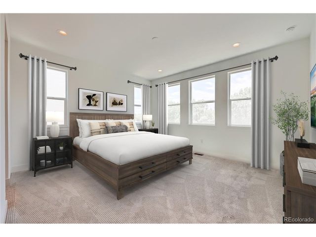 10898 E Hinsdale Cir, Centennial, CO 80112