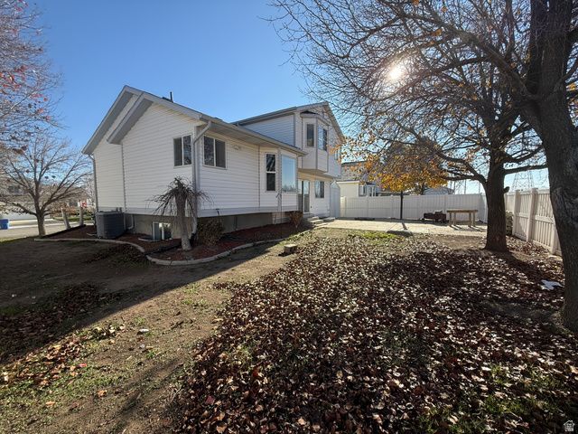 5902 S TROWBRIDGE WAY, Kearns, UT 84118