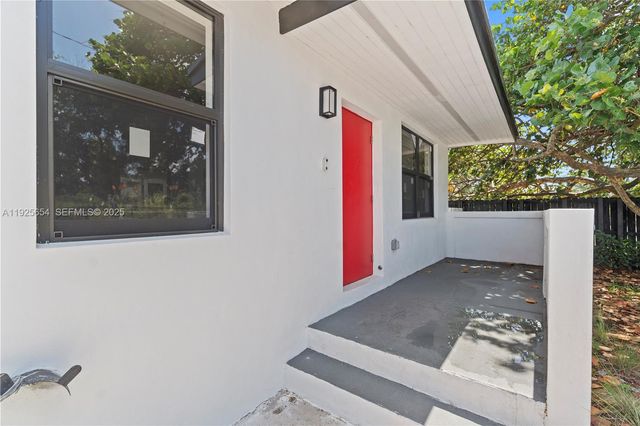 1745 NW 151st St, Miami Gardens, FL 33054