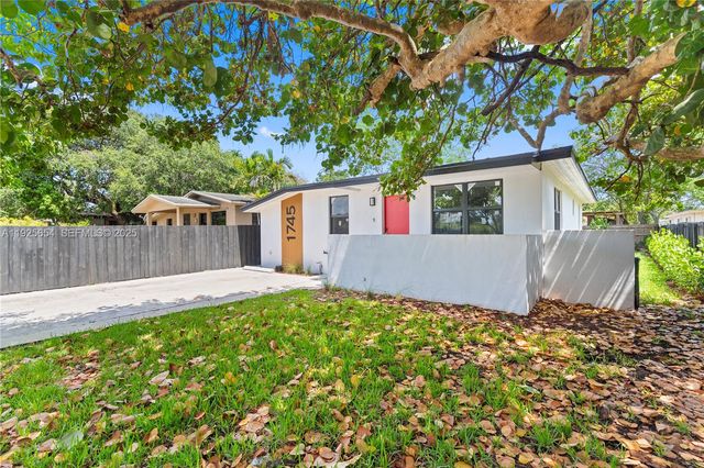 1745 NW 151st St, Miami Gardens, FL 33054