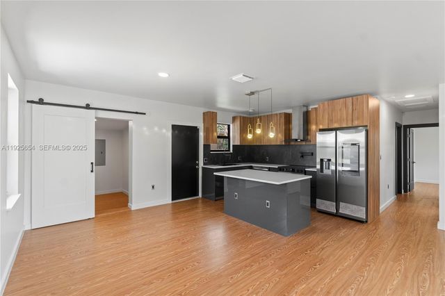 1745 NW 151st St, Miami Gardens, FL 33054