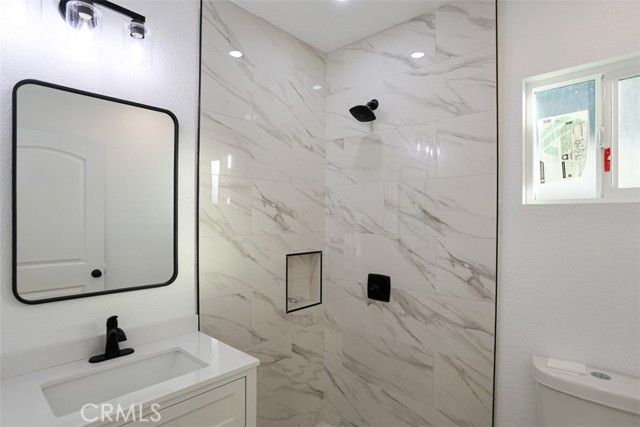 11114 Willowbrook Avenue, Los Angeles, CA 90059