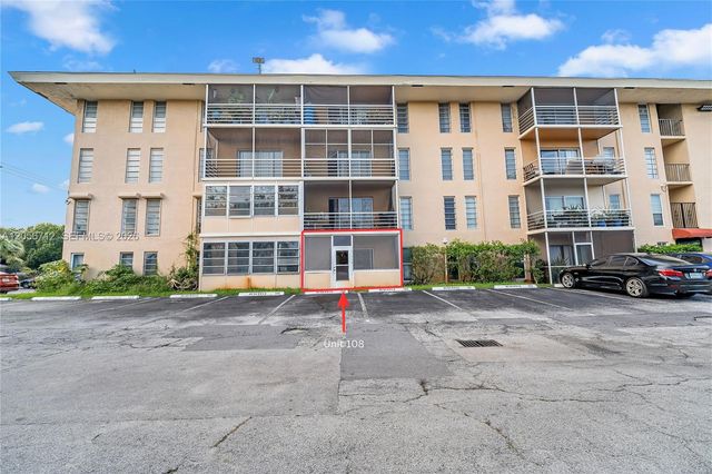 4848 NW 24th Ct 118, Lauderdale Lakes, FL 33313