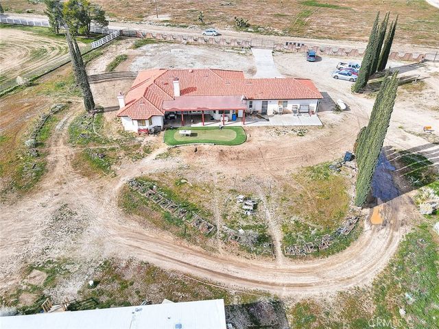 11077 Valle Vista Road, Phelan, CA 92371